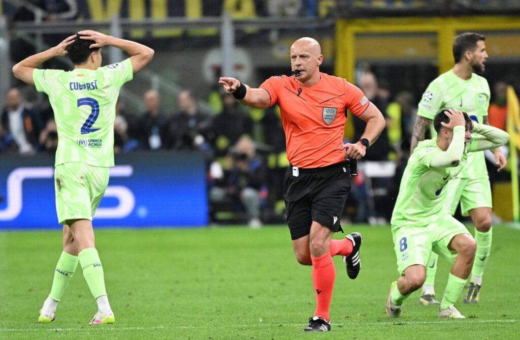 Maricniak ante el Barça