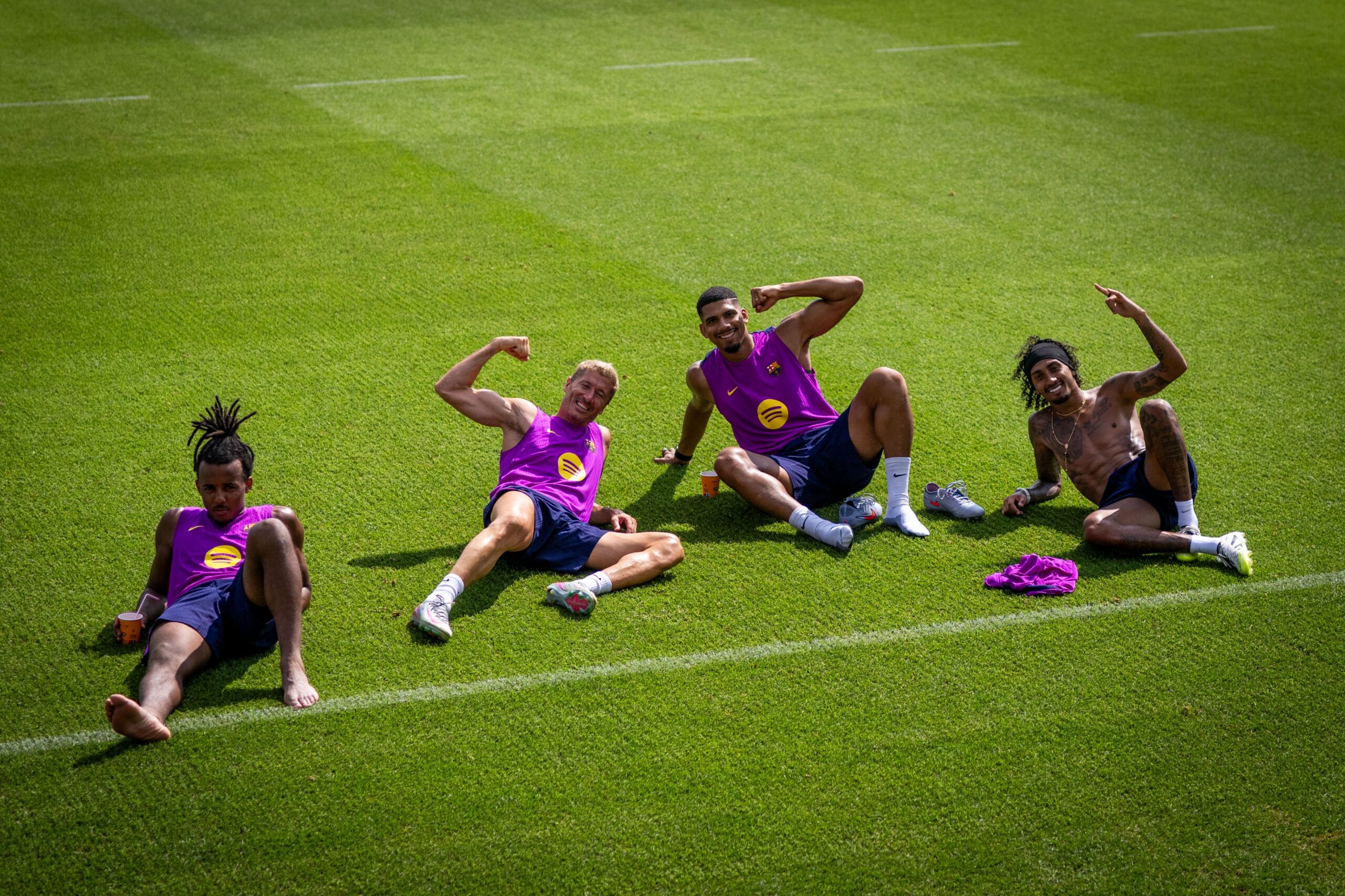 El Barça sigue con su preparación El equipo se ejercita en Sant Joan Despí