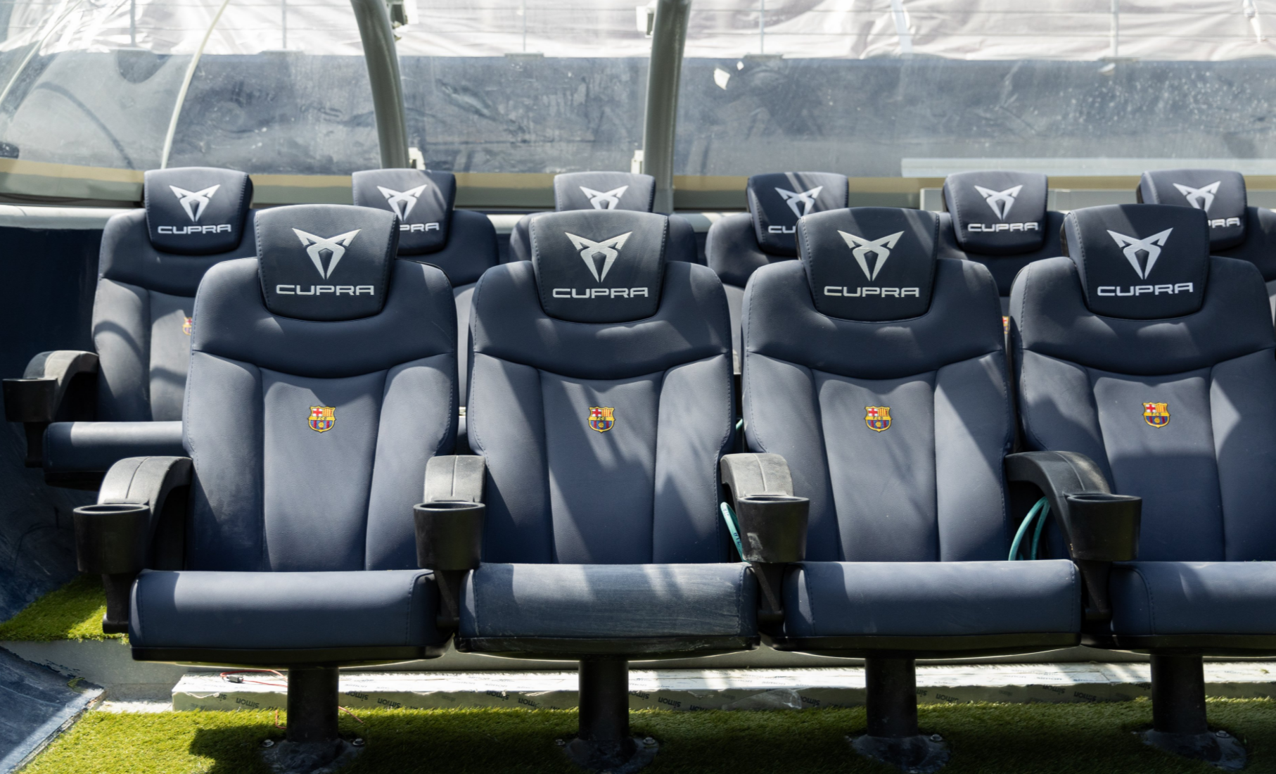 Banquillo del Spotify Camp Nou