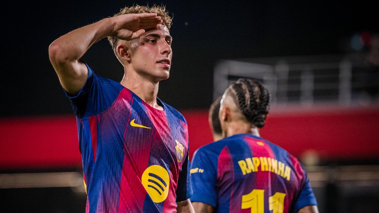 Fermín López jugando con el Barça en pretemporada en el Trofeo Joan Gamper