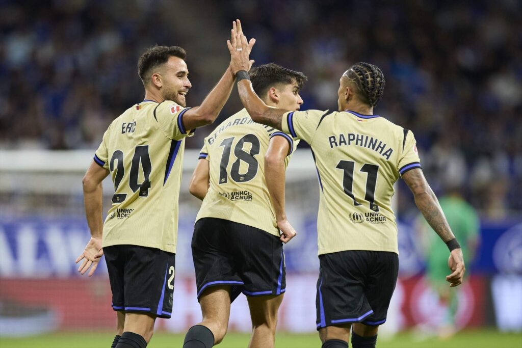 Raphinha celebrando el gol del empate del Barça ante el Real Oviedo